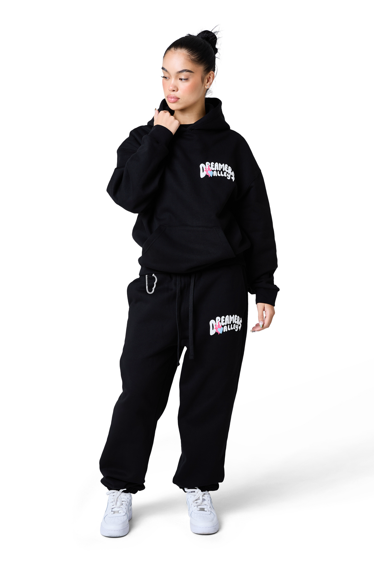 dreamers valley jogger- black