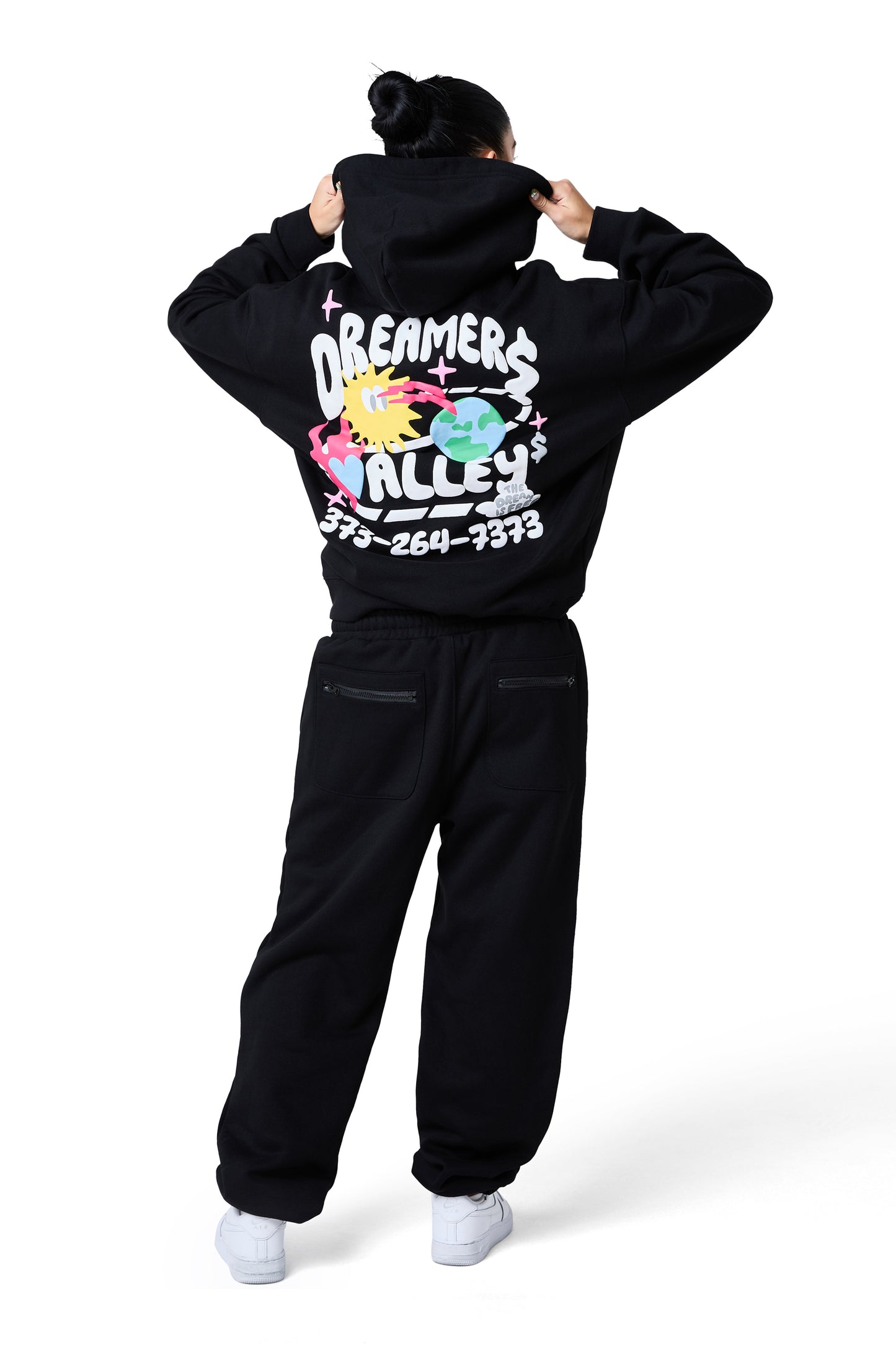 dreamers valley hood - black